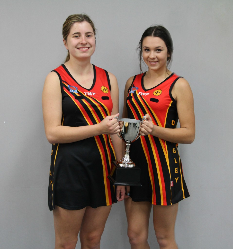Opposing Dingley captains Gemma Reynolds (Two) and Aimie Taylor (One).